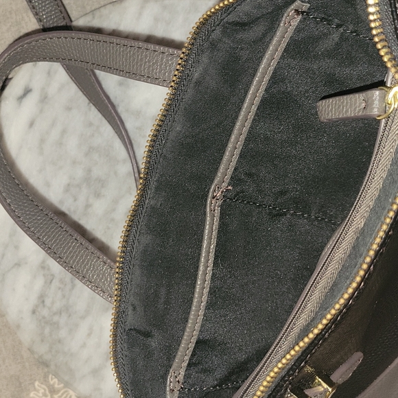 Liz Claiborne | Kelsey Mini Tote Bag - Picture 15 of 17